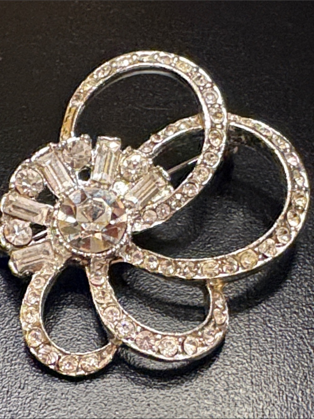 Vintage floral motif rhinestone brooch, Silvertone